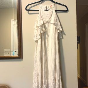 White dress with cold shoulder sleeves